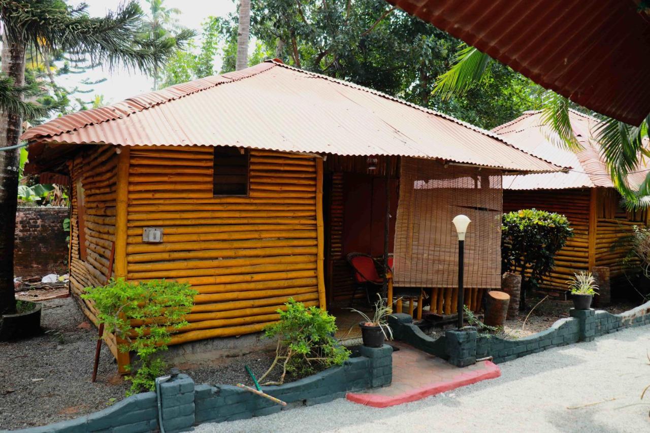 Kerala Bamboo House Hotel Varkala Exterior foto